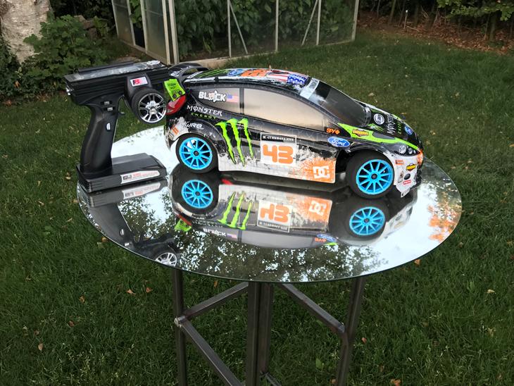 {{currentPhoto.altText}} billede {{currentPhoto.number}}