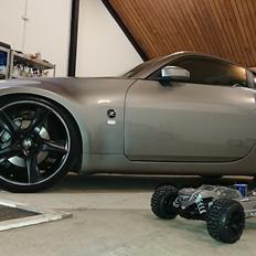 Off-Roader Agama evo A8T Lrp nitro truggy 