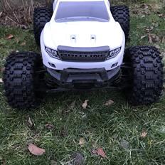 Bil Traxxas X-Maxx 8s