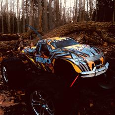 Bil Traxxas revo 3,3 