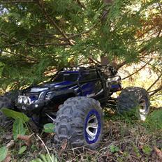 Bil Traxxas summit 1/10