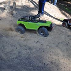 Off-Roader Axial SCX10 Deadbolt