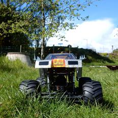 Off-Roader SMT 10 axial MAX-D