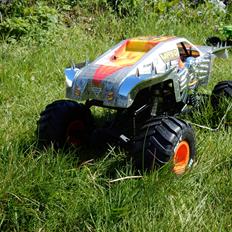 Off-Roader SMT 10 axial MAX-D