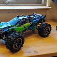 Off-Roader Traxxas Rustler 4x4 VXL TQi TSM