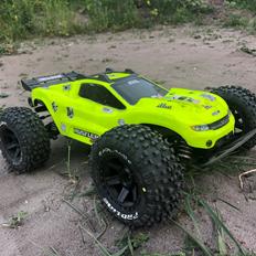 Buggy Klatre missen -  Rustler 4X4 VXL aka Greeny