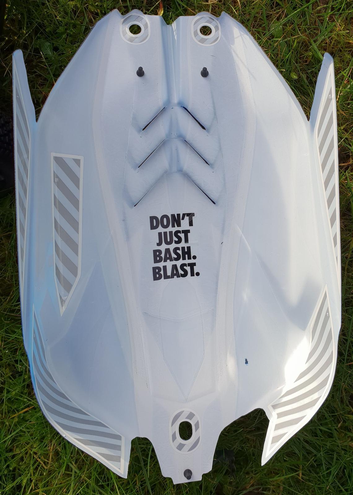 Buggy Arrma Typhon 6s BLX V3 billede 7