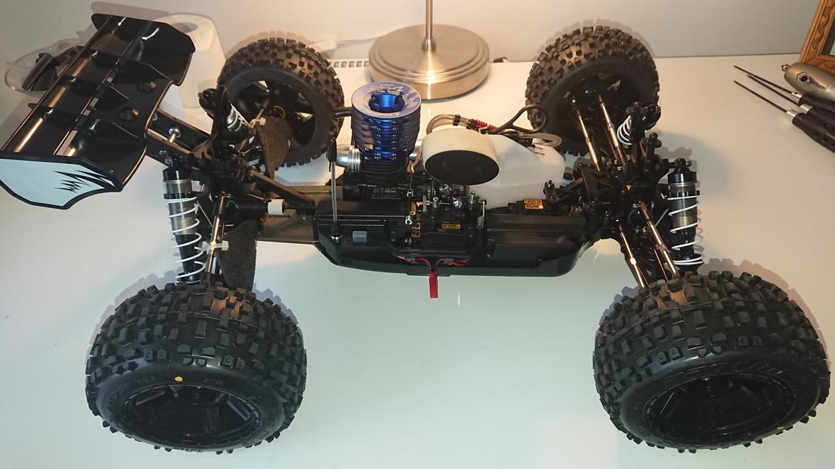 Off-Roader Agama evo A8T Lrp nitro truggy  billede 11