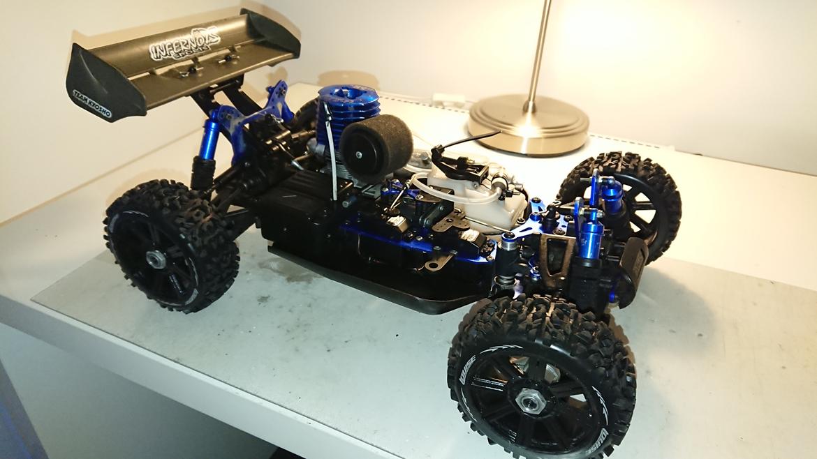 Buggy Kyosho Inferno 28 Nitro billede 3