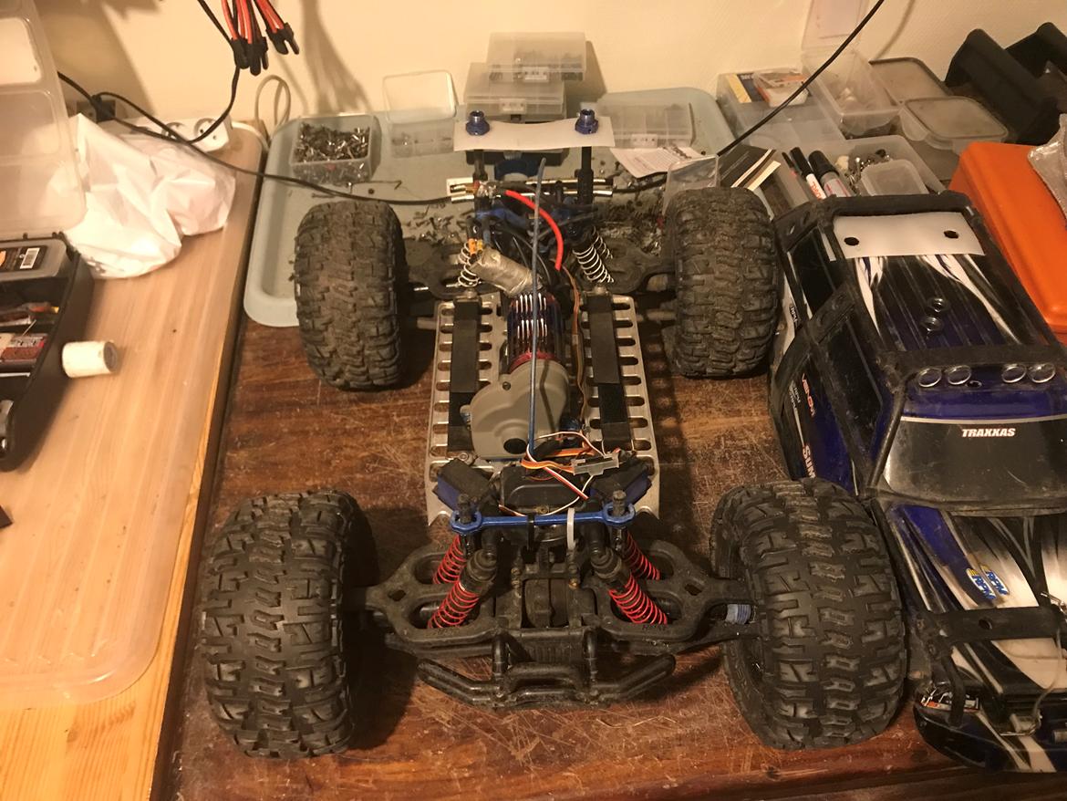 Bil Traxxas E Maxx billede 4