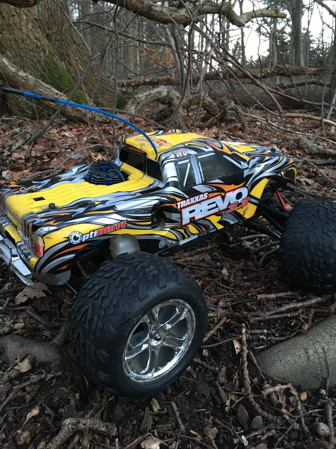 Bil Traxxas revo 3,3  billede 5