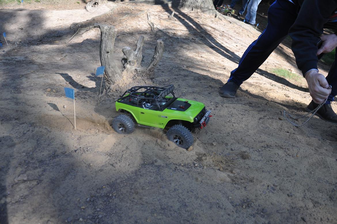 Off-Roader Axial SCX10 Deadbolt billede 1