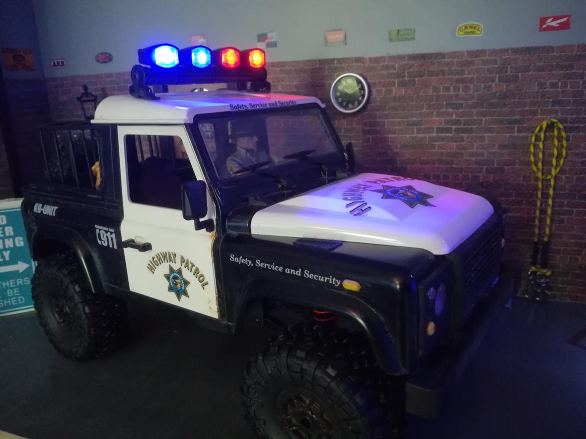 Bil Highway Patrol D90 (Solgt)  billede 1