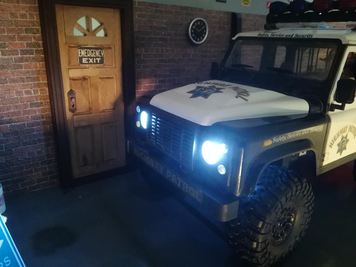 Bil Highway Patrol D90 (Solgt)  billede 10