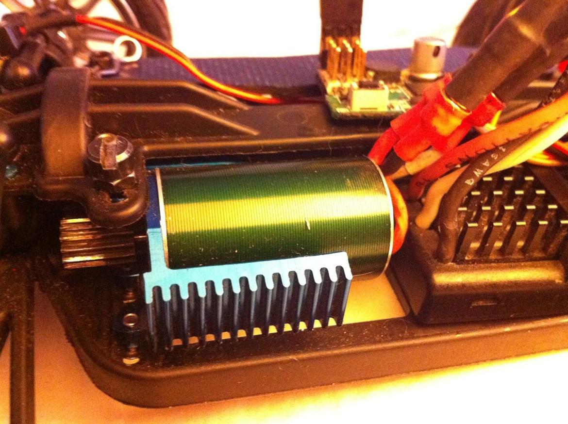 Off-Roader Associated RC18T2 billede 6