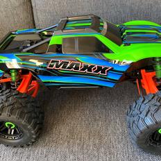 Truck Traxxas maxx
