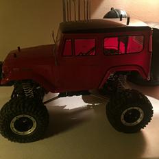 Off-Roader Tamiya cr01 Toyota landcruiser 
