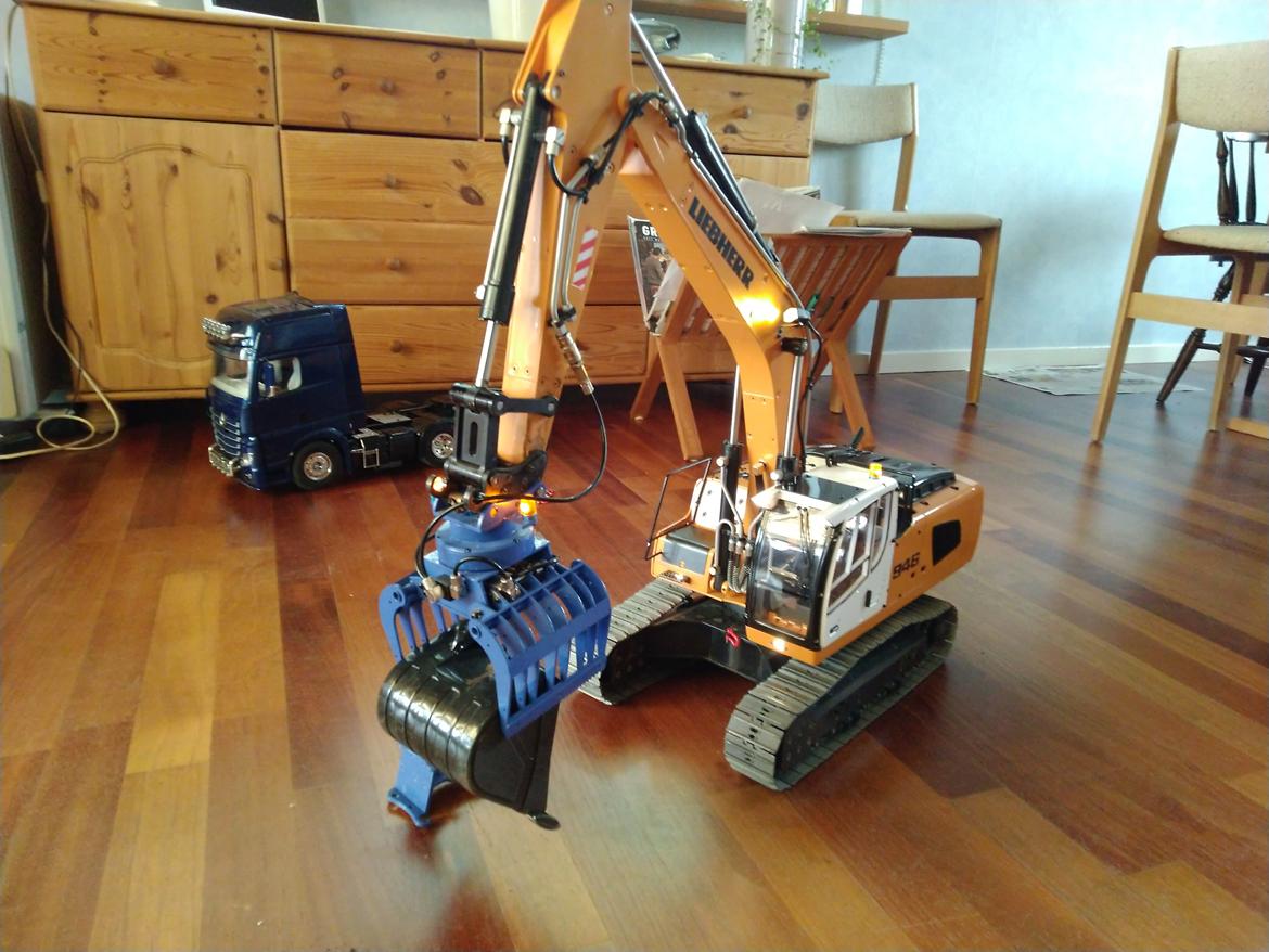 Maskiner liebherr 946 billede 5