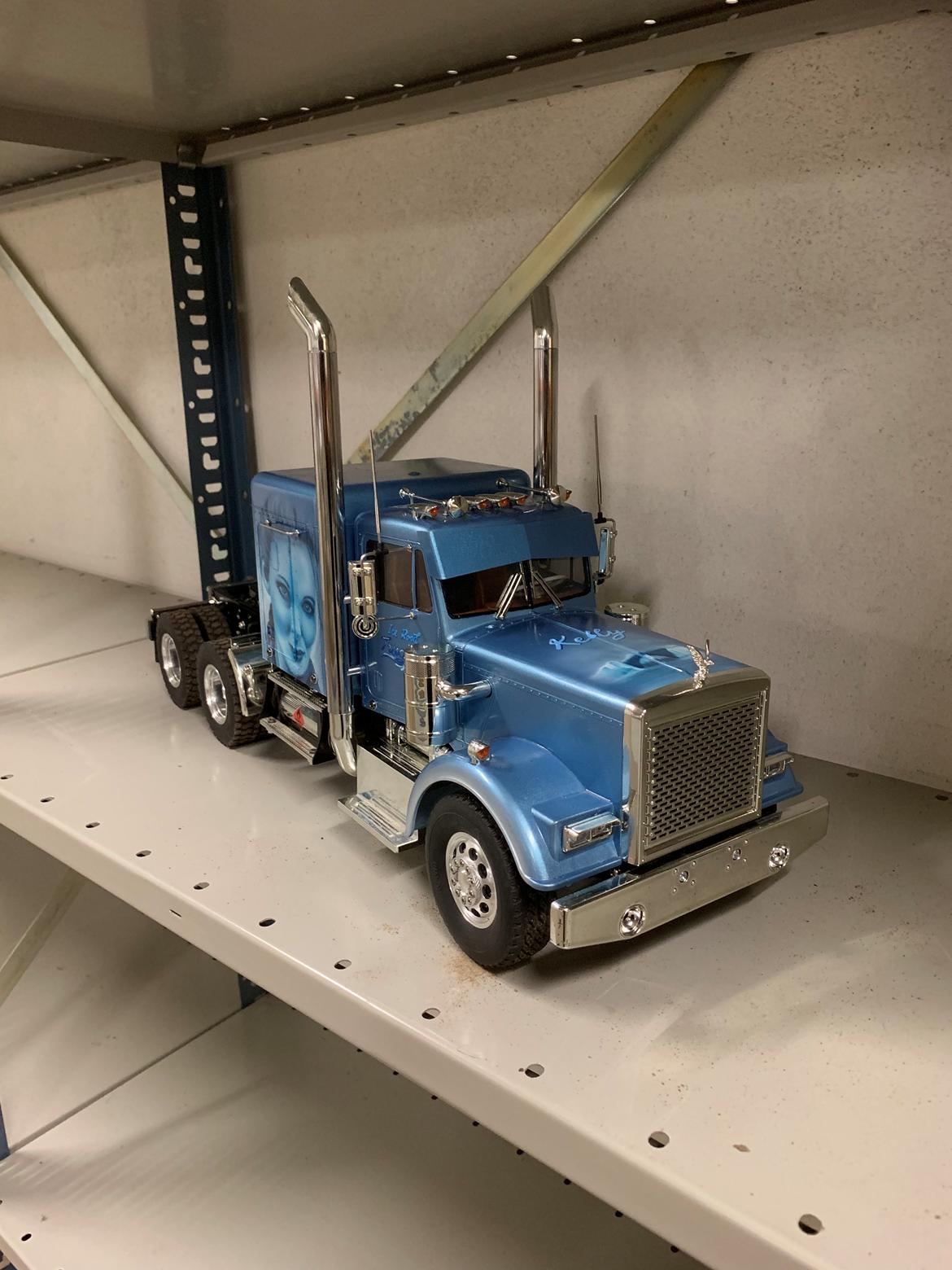 Lastbiler Grand Hauler Lisa Kelly billede 1