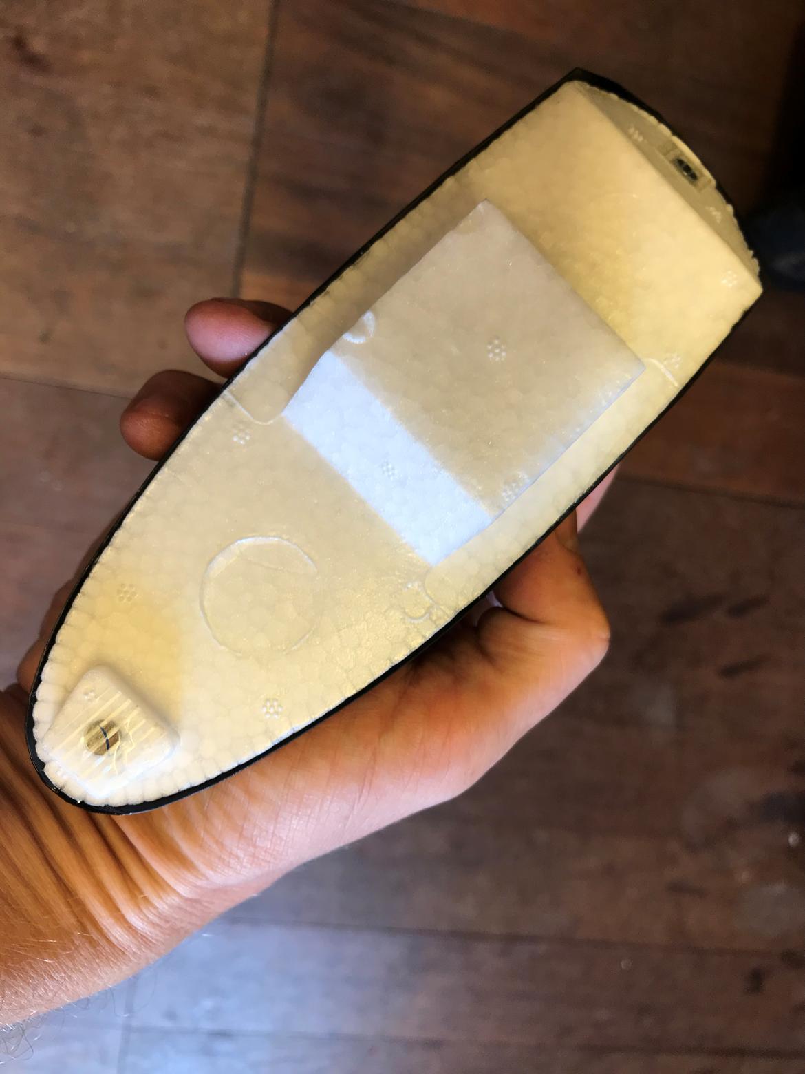 Fly Radjet 800 - De små magneter holder OK, dog har jeg sat en' til for at holde bedre fast billede 5