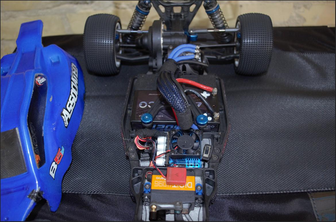 Buggy Buggy Team Associated RC10 B5M billede 4