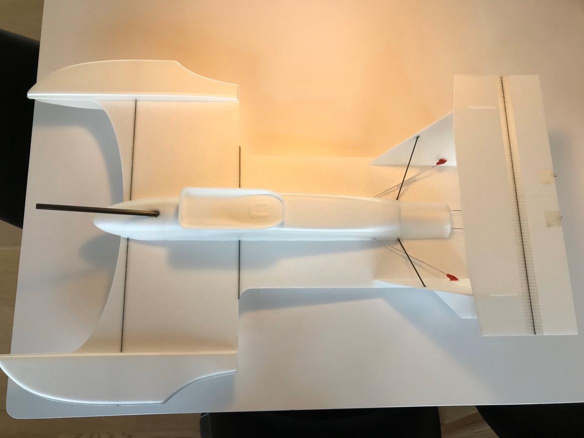 Fly Graupner Hydro-Plane - Før samling af dele billede 8