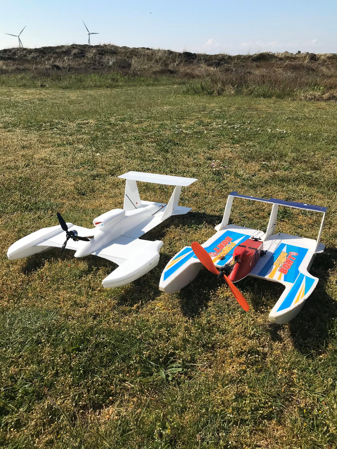 Fly Graupner Hydro-Plane - Min og makker klar til race, den anden er 100 gange mere holdbar end min billede 16