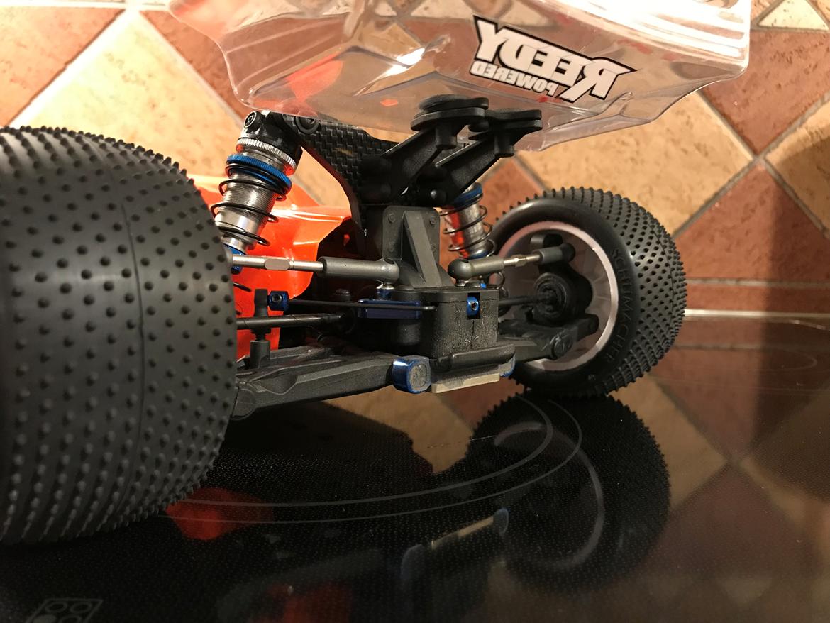 Buggy Team Associated RC10B6.1 billede 4