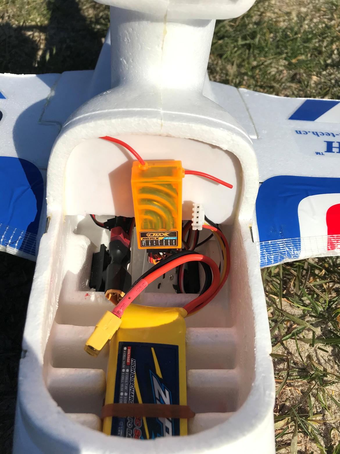 Fly Coota Amphibian - Radio system udsiftet til up date system billede 13