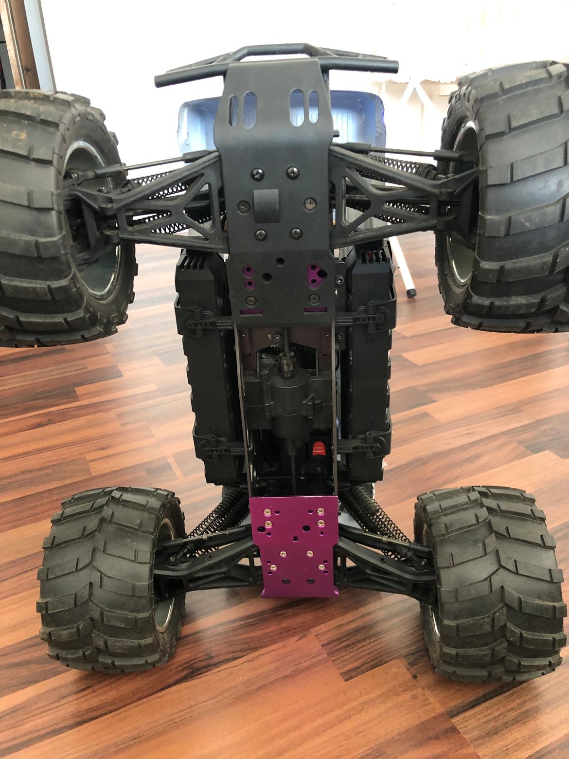 Truck HPI Savage 4wd 4,6 konverteret billede 3