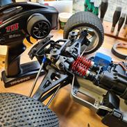 Bil Traxxas e-revo Brushless (Arrma) 