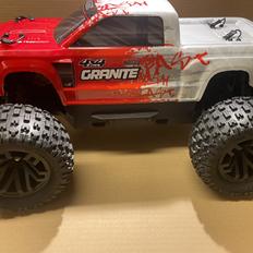 Truck Arrma Granite BLX V3