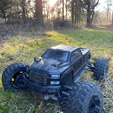 Bil Arrma Big rock v3