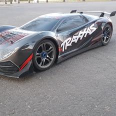 Bil Traxxas xo-1 solgt 