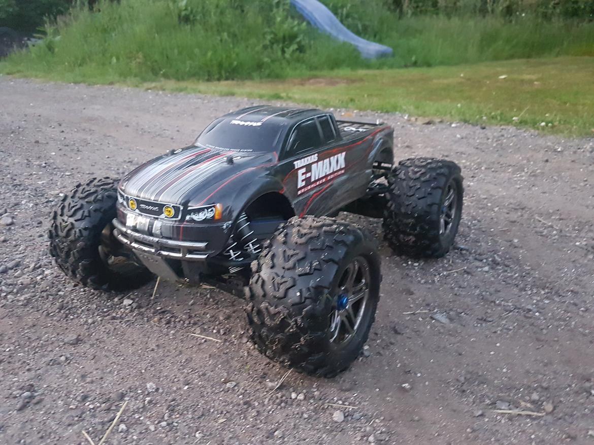 Truck Traxxas e-maxx brushless  billede 2