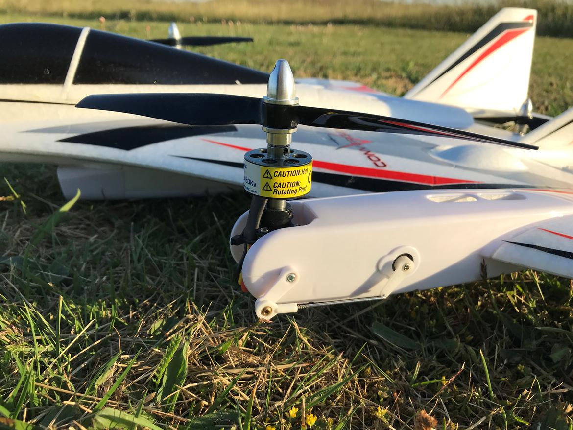 Fly Convergence VTOL - Servo til tilt af main motor billede 8