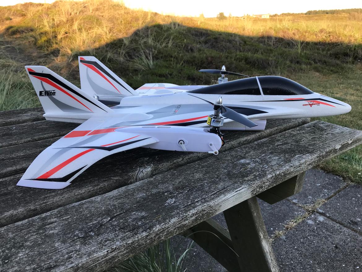 Fly Convergence VTOL - Motor tilt i ca. 45 gr til drone/fly mode. (i fly er motot tilt til vandret) billede 12