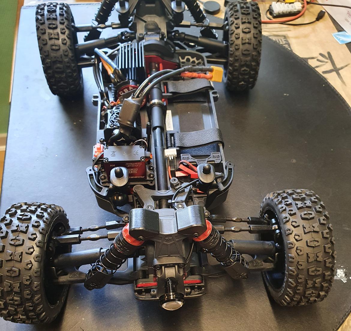 Buggy Arrma Typhon 3S BLX billede 7