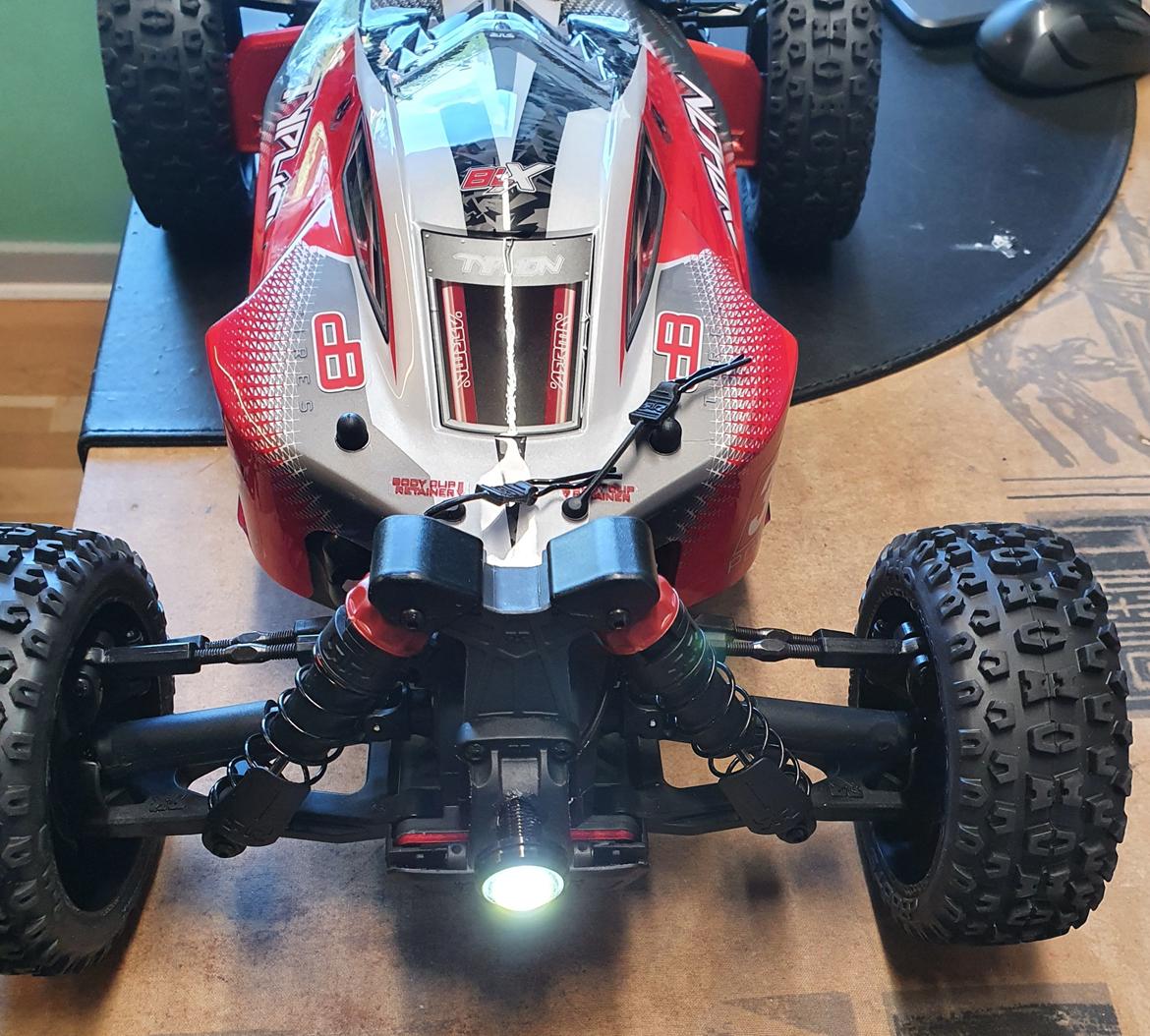 Buggy Arrma Typhon 3S BLX billede 19