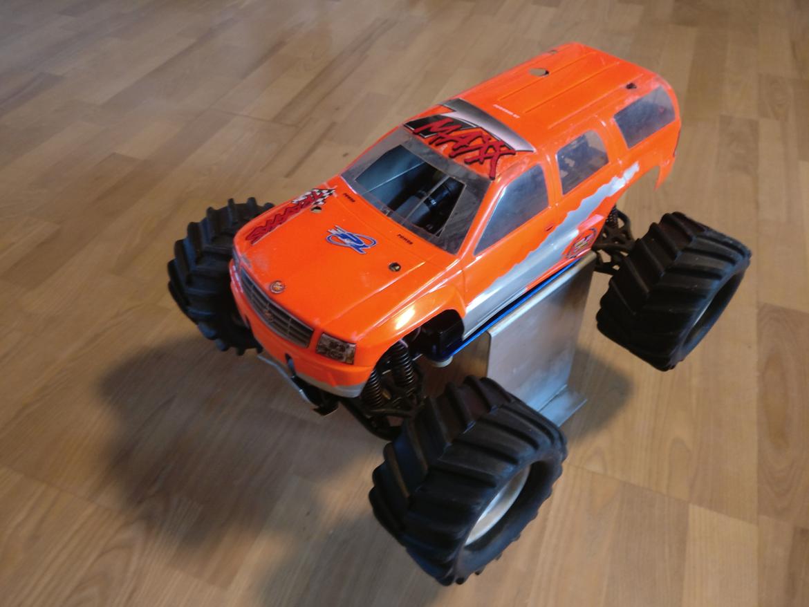 Off-Roader Traxxas tmaxx model 4910  billede 2