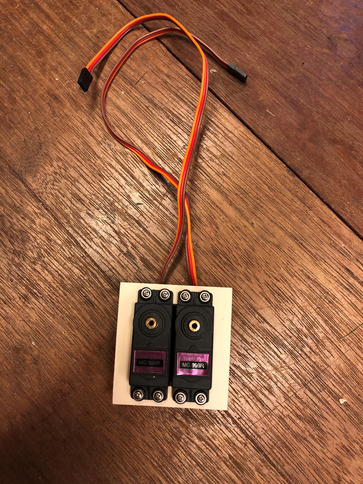 Fly Topmodel Murena - Hale og højde ror servo MG996R digital (meget stærke servoer) billede 11