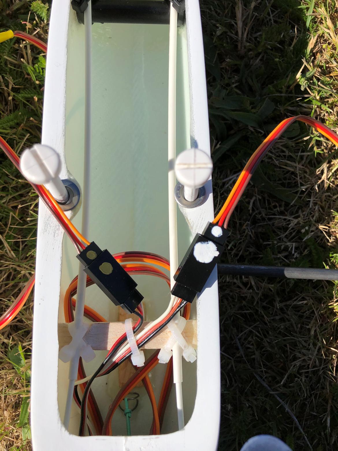 Fly Topmodel Murena - Plast skruer til vinge billede 23