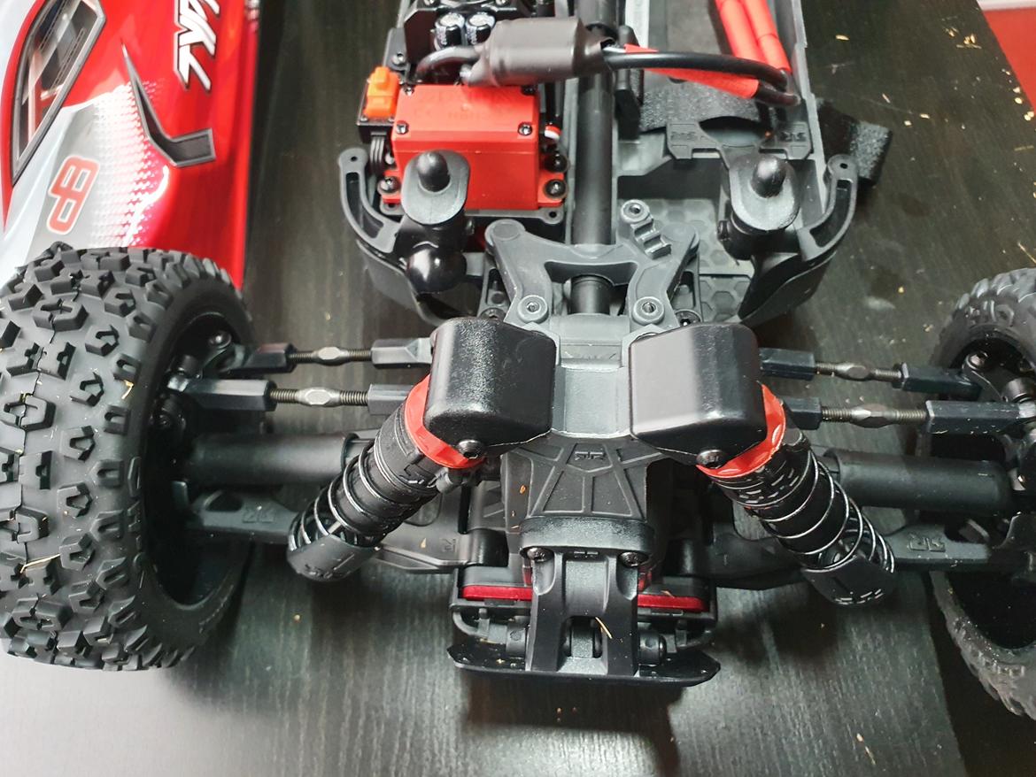 Buggy Arrma Typhon 4x4 3S BLX billede 12