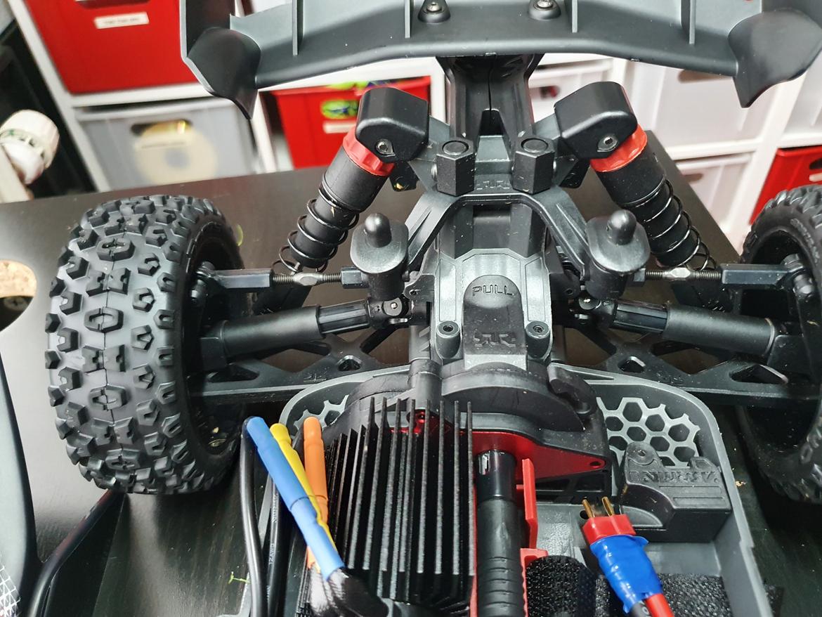 Buggy Arrma Typhon 4x4 3S BLX billede 13