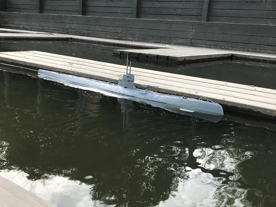 Båd U25 (U17) [Tidl. RC-enhed] billede 3