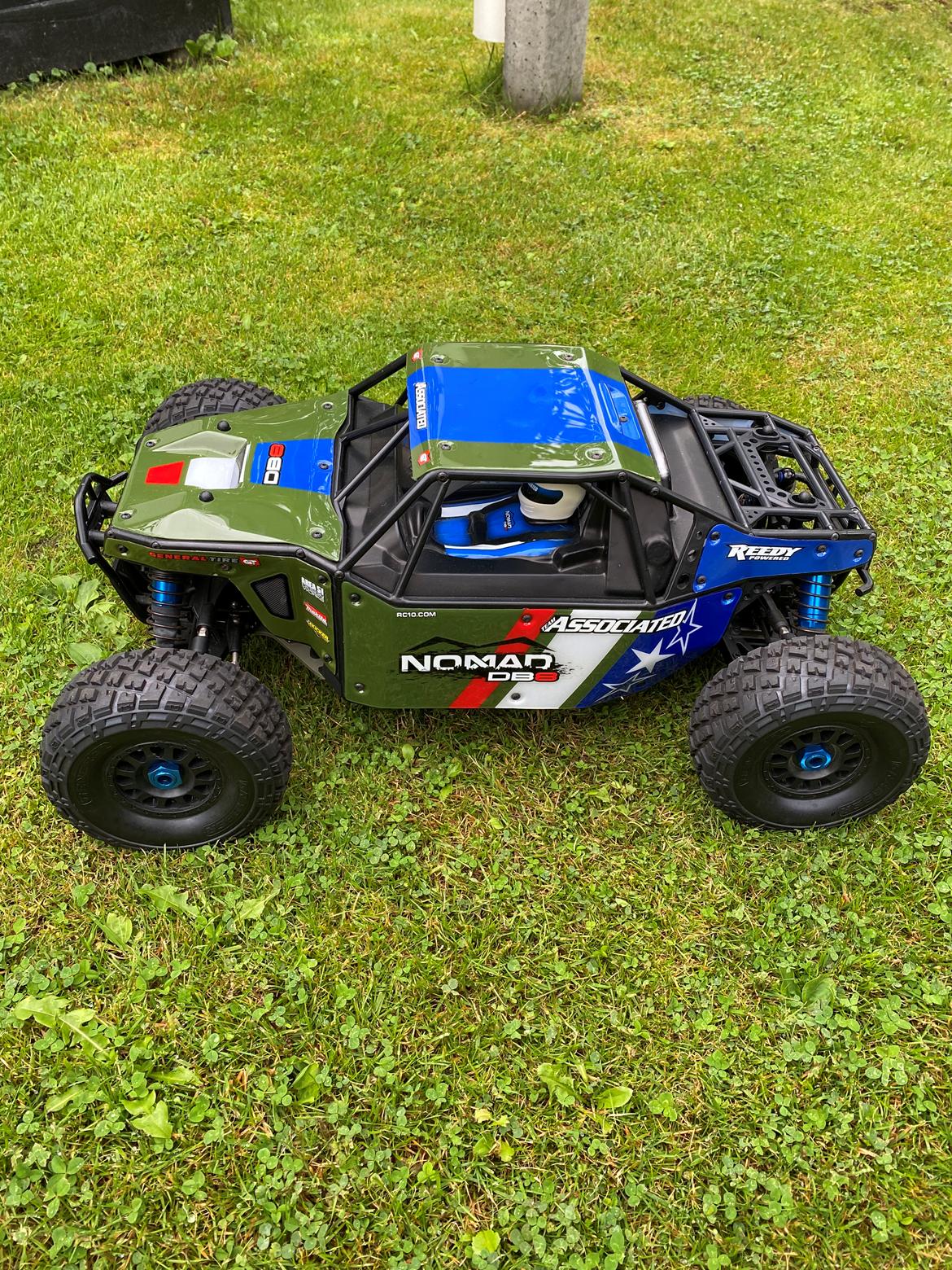 Buggy Nomad DB8 Team Associated billede 3