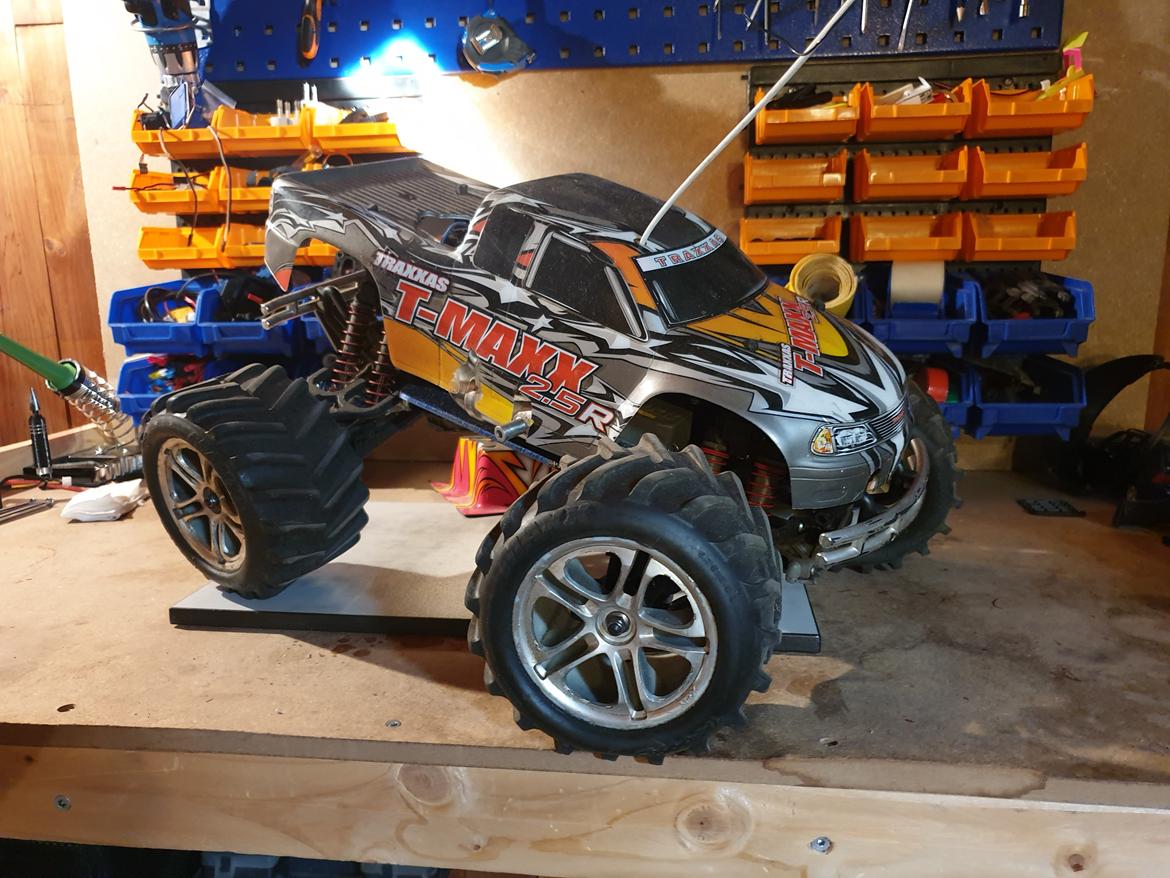 Off-Roader TRAXXAS T-Maxx 2.5R billede 1