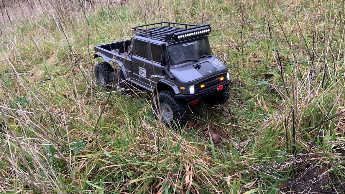 Bil Axial scx10II umg10 6x6 billede 1