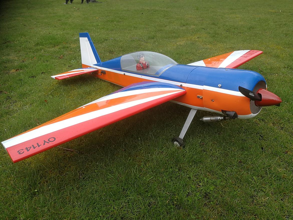 Fly YAK 54 billede 1