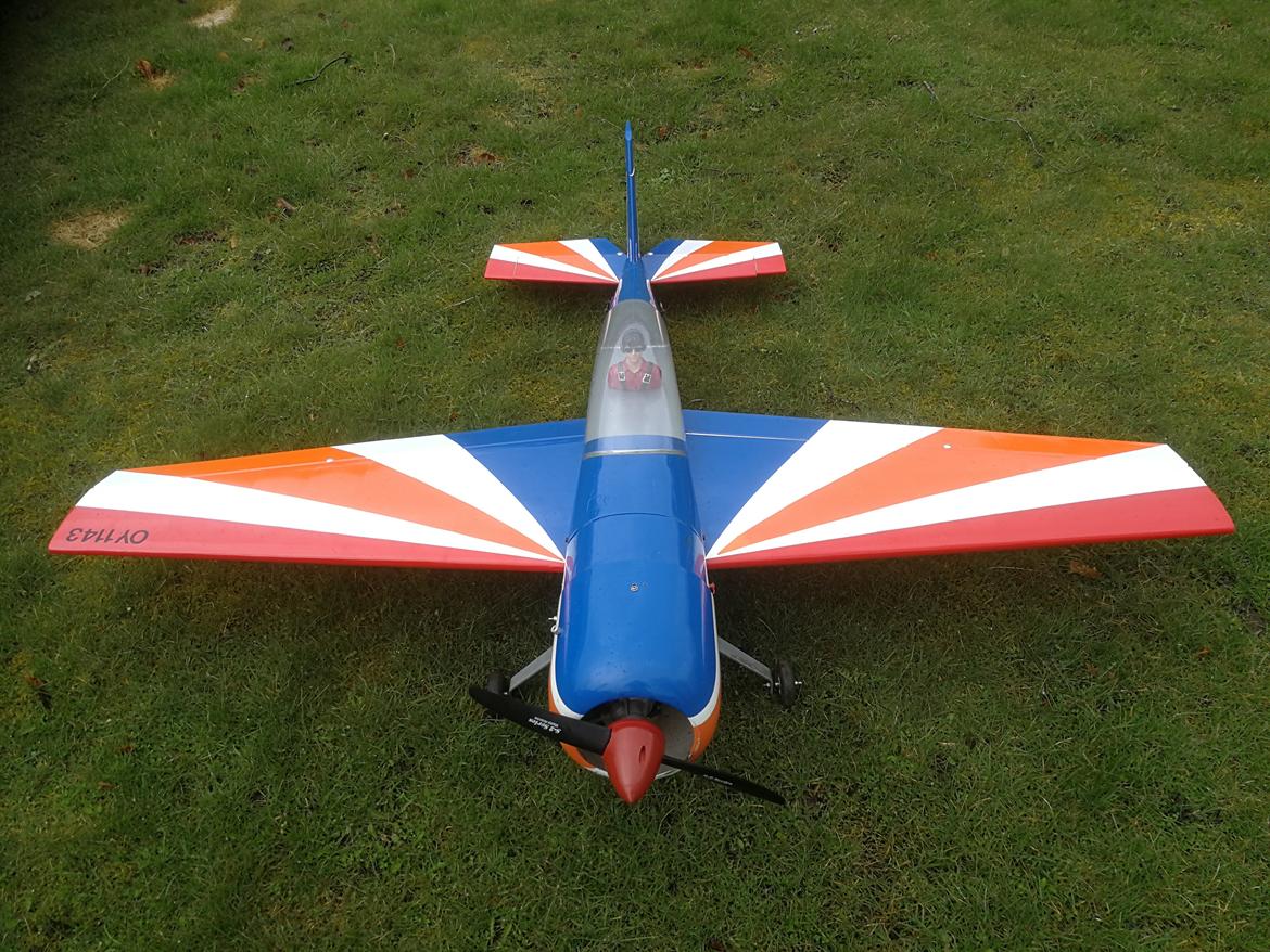 Fly YAK 54 billede 4